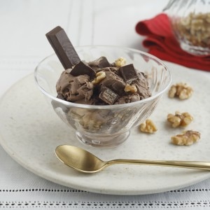 “キットカット”で！ダブルチョコナッツアイス